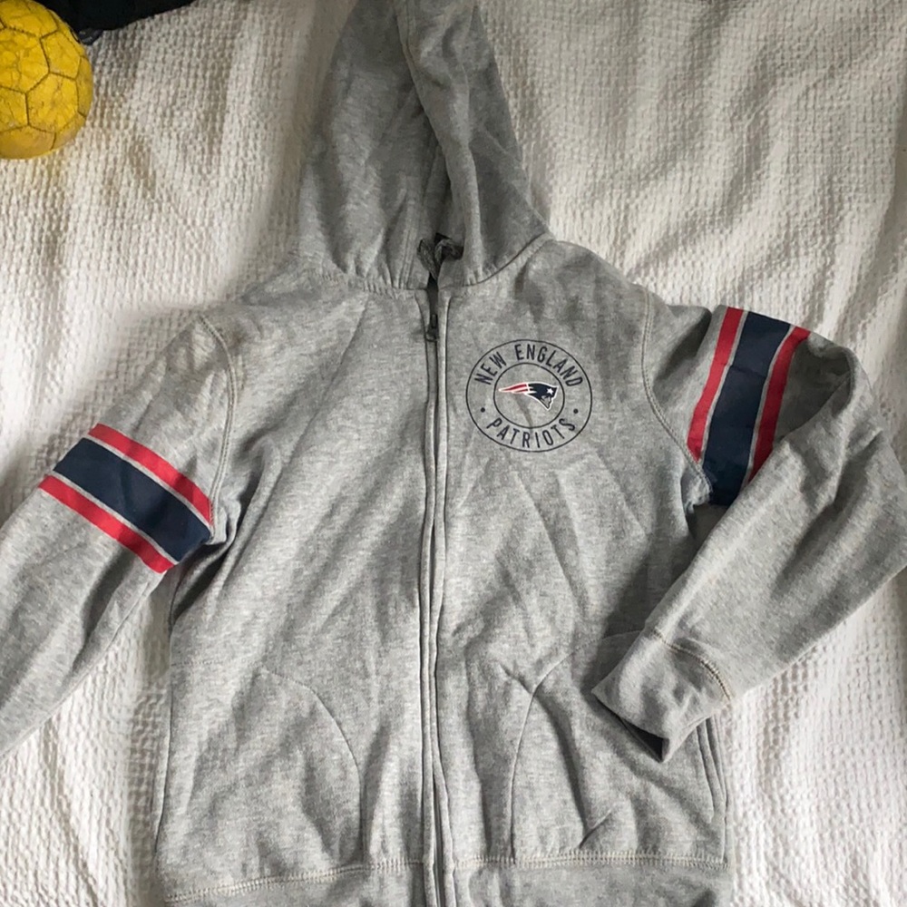 NE Patriots zip up